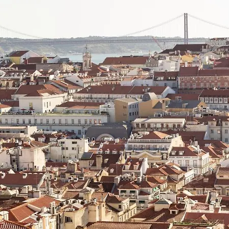Joivy Marvelous 3-Bed Home With Astonishing View And Terrace, Nearby St George Castle Lisbon Exterior photo