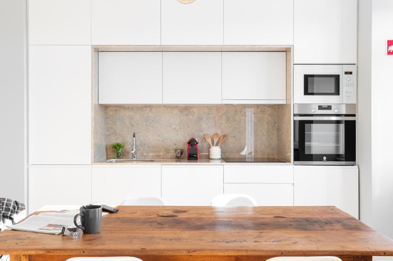 Joivy Marvelous 3-bed With Astonishing View And Terrace, Nearby St George Castle Apartment Lisbon