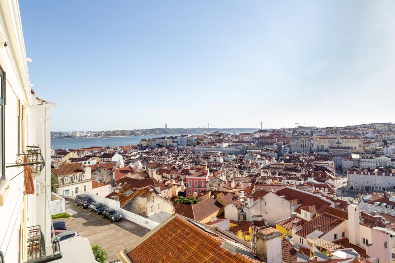 Joivy Marvelous 3-bed With Astonishing View And Terrace, Nearby St George Castle