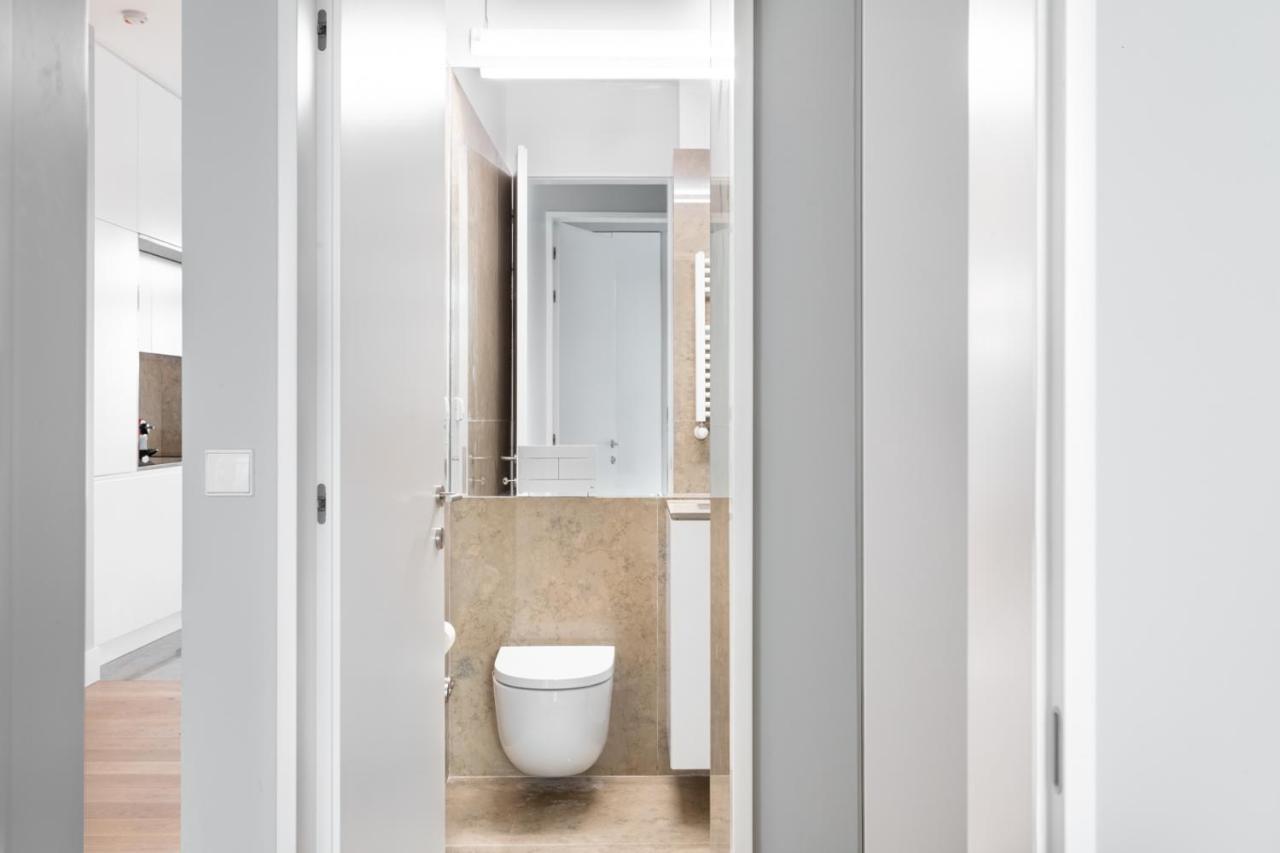 Joivy Marvelous 3-bed With Astonishing View And Terrace, Nearby St George Castle * Lisbon