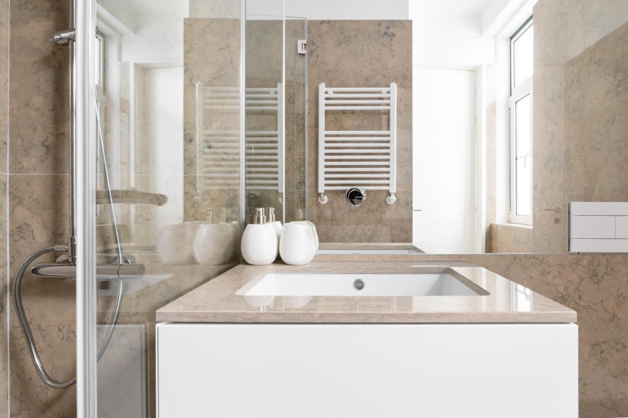 Joivy Marvelous 3-bed With Astonishing View And Terrace, Nearby St George Castle Apartment Lisbon